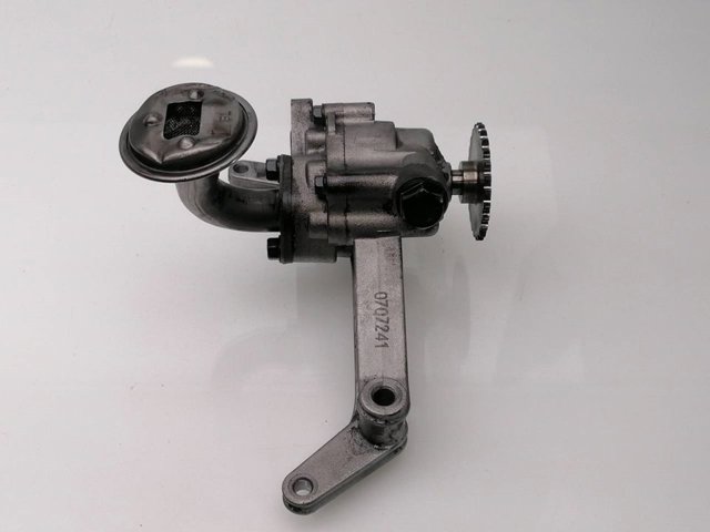 Bomba de aceite del motor 261004A012 HYUNDAI