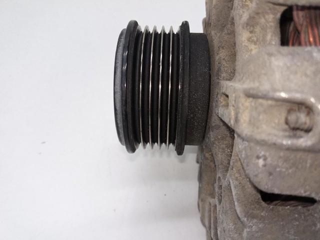 HYUNDAI 2611067 Alternador  disponible Valladolid