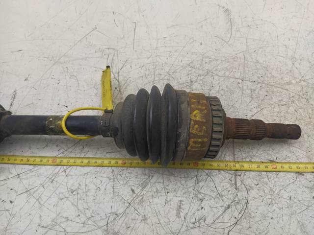 Semieje delantero izquierdo 26111100 OPEL