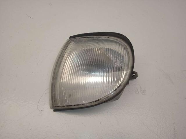 Luz indicadora izquierdo 261359C000 NISSAN