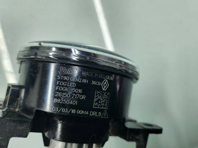 261507170R RENAULT Faro antiniebla derecho  en stock Córdoba