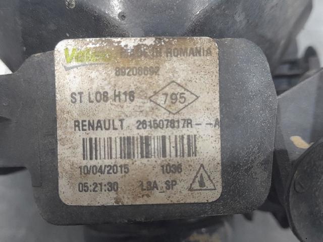 261507817R Luz antiniebla trasera  en stock Sabadell