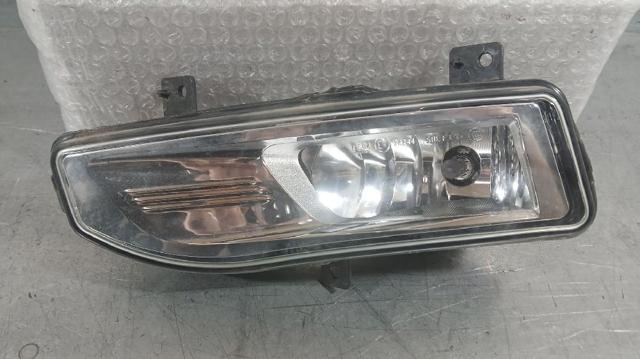 Luz antiniebla derecha 261508995A NISSAN