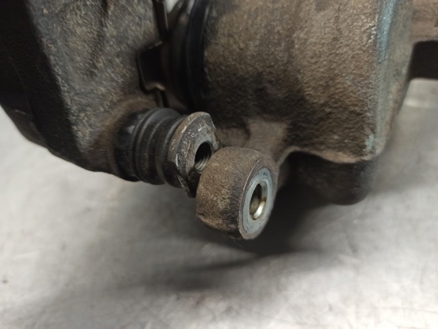 26292SA001 Pinza de freno delantera derecha comprar Sevilla