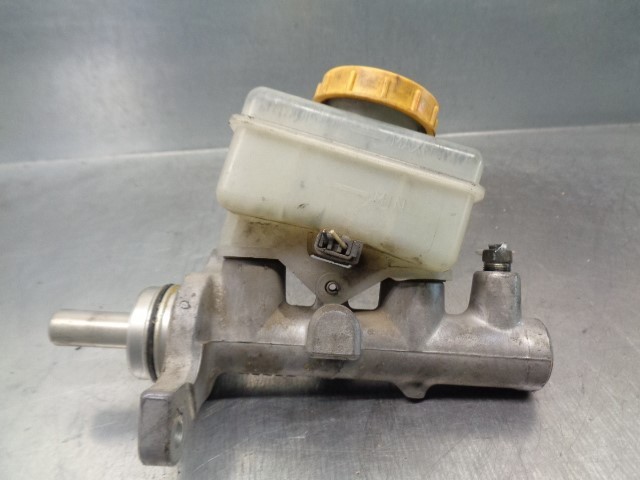 Cilindro principal de freno Subaru Legacy 4 B13