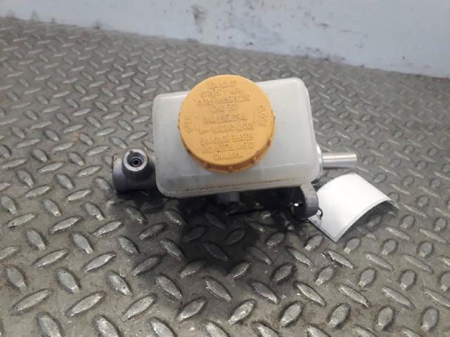 Cilindro principal de freno Subaru Legacy 4 B13