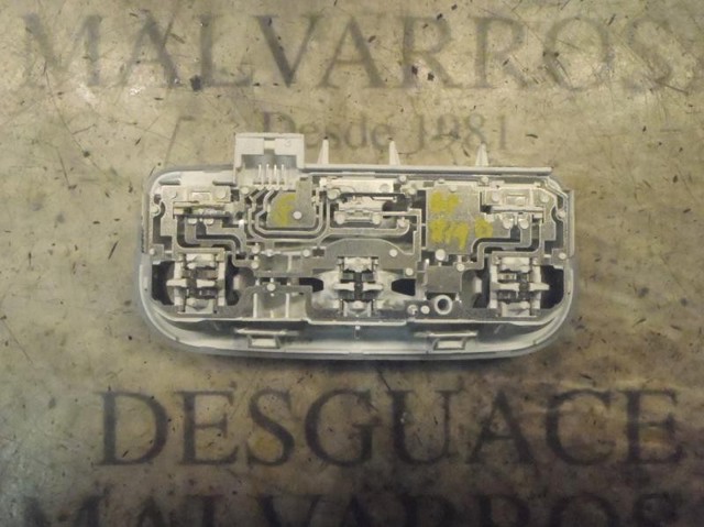264300008R Luz de techo interior (cabina)  en stock Granada