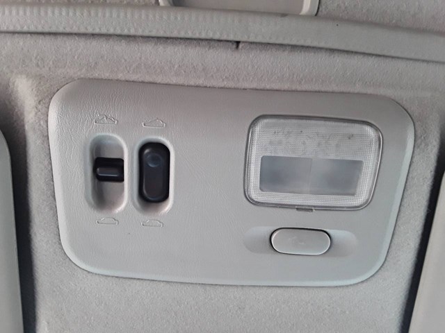 Luz interior (cabina) 264305L301 Nissan