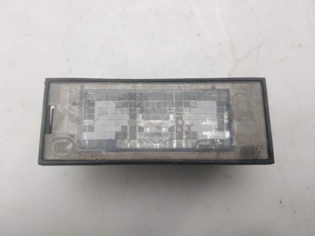 Precio del repuesto Luces LED de matricula Master II furgoneta