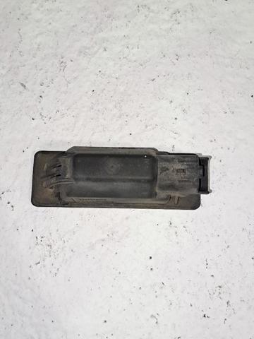 Luz matricula para Nissan Pathfinder R51M