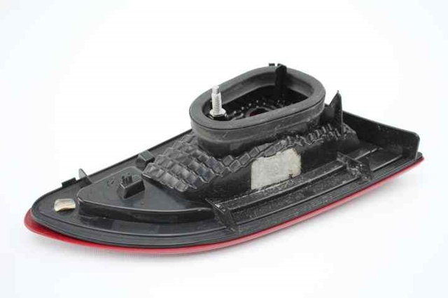 265500018R Piloto trasero interior derecho  en stock Sabadell