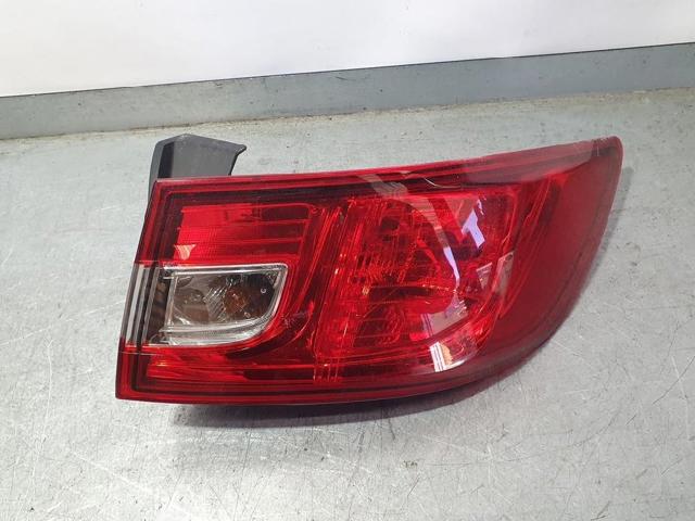 RENAULT 265502631R Piloto trasero exterior derecho  en stock Valencia