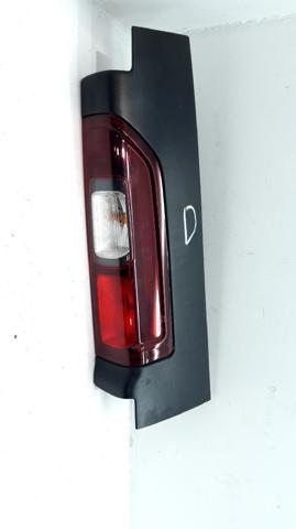 265504656R Piloto trasero derecho superior  disponible Utrera
