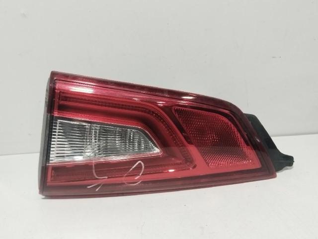 NISSAN 265504EA6E Piloto trasero interior derecho  en stock Valencia