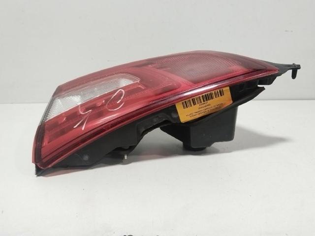NISSAN 265504EA6E Piloto trasero interior derecho  comprar en Ponferrada