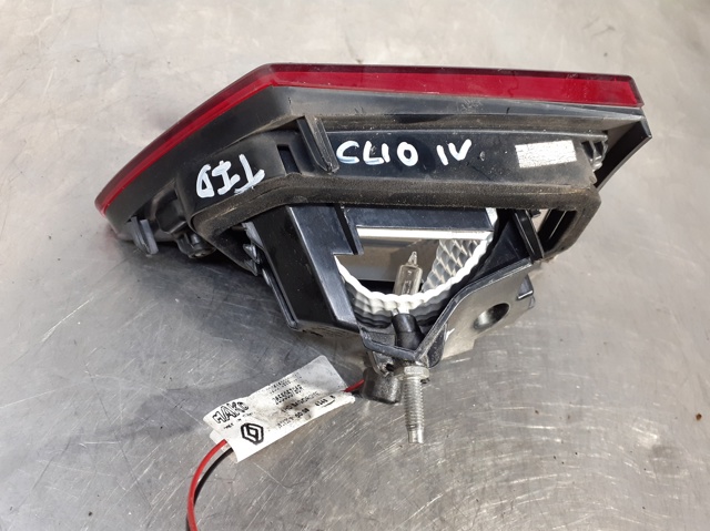 265505796R Piloto trasero interior derecho  en stock Sabadell