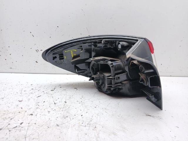 RENAULT 265506738R Piloto trasero derecho  en stock Terrassa