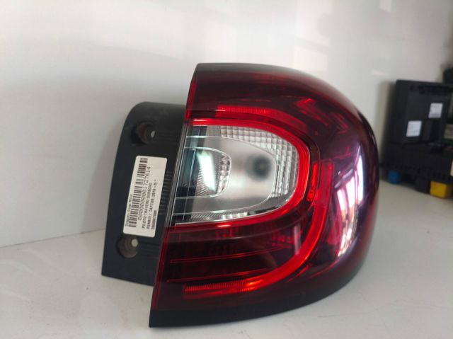 RENAULT 265506738R Piloto trasero derecho  comprar en Albacete