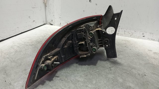 265507408R Piloto trasero derecho  disponible Málaga