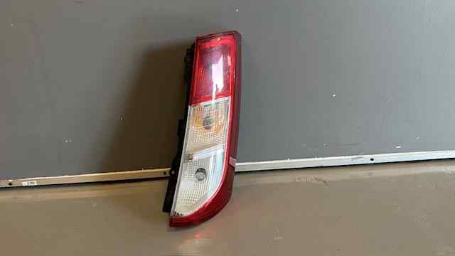 RENAULT 265509604R Piloto trasero derecho  en stock Terrassa