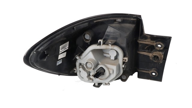 RENAULT 265509762R Piloto trasero exterior derecho comprar Barcelona