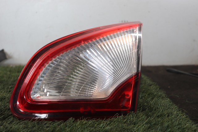 NISSAN 26550BR01A Piloto trasero interior derecho comprar Barcelona