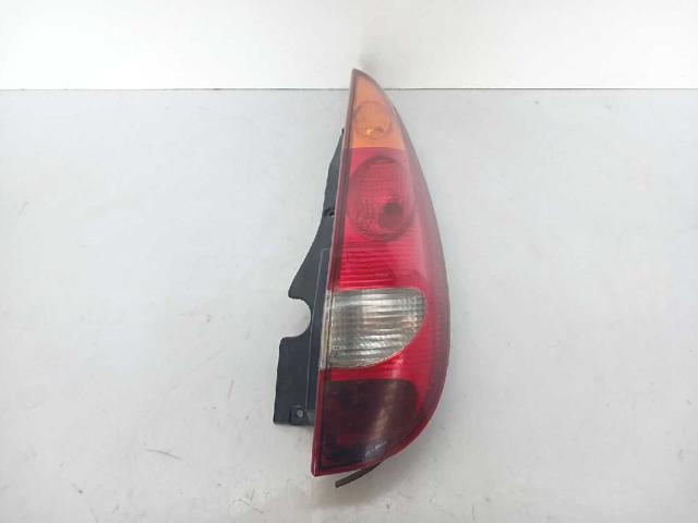  para Nissan Almera  (V10)