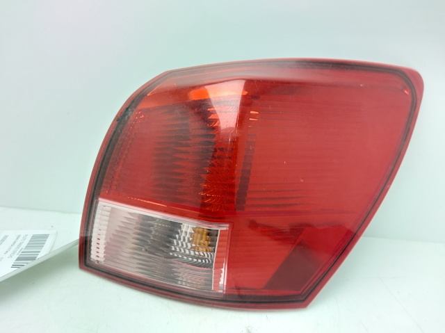 NISSAN 26550EY00A Piloto trasero exterior derecho comprar Tarragona