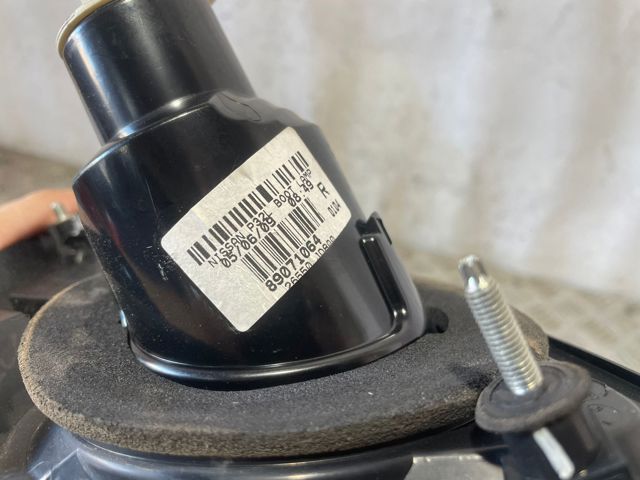 NISSAN 26550JD800 Piloto trasero interior derecho  en stock Salamanca