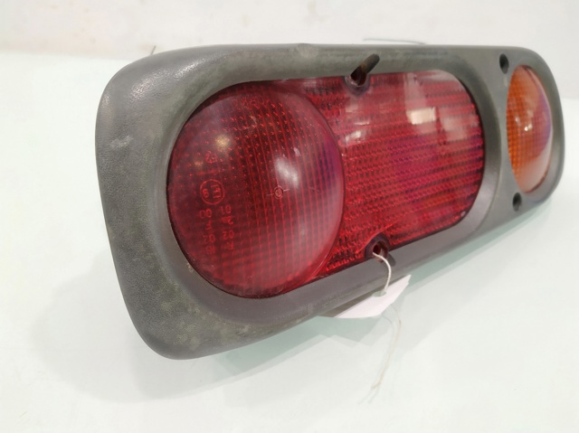 NISSAN 265550X001 Piloto trasero izquierdo de parachoques  disponible Lugo
