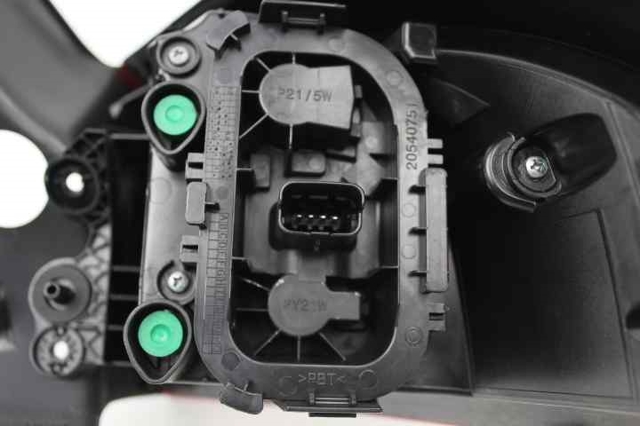 265551445R RENAULT Piloto trasero izquierdo comprar Madrid