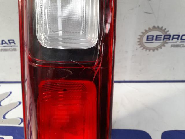 265556737R Piloto trasero izquierdo superior  comprar en Pontevedra