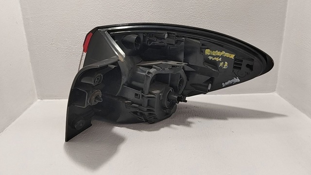 265557849R RENAULT Piloto trasero izquierdo comprar Madrid