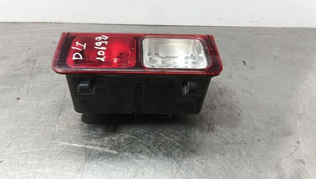 RENAULT 265598248R Piloto de marcha atrás izquierdo  en stock Salamanca