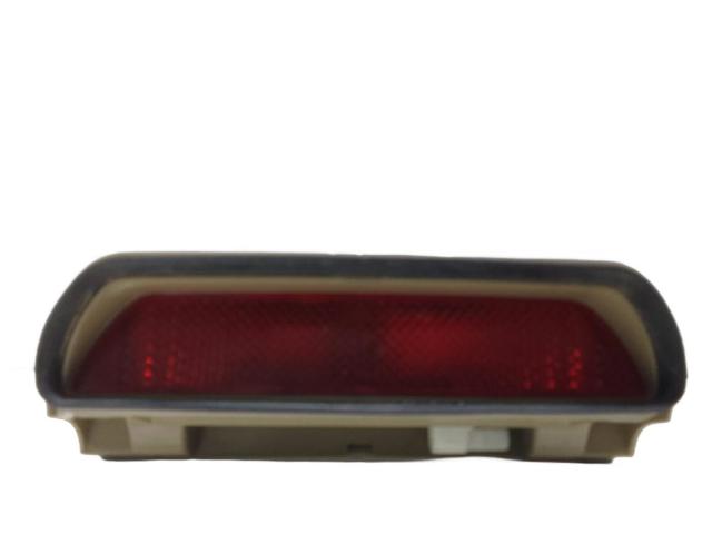 Tercera luz de freno para Nissan Terrano R20