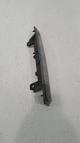 265904593R RENAULT Tercera luz de freno  en stock Huelva