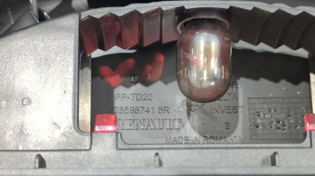 RENAULT 265987418R Cubierta para luz trasera comprar Tarragona