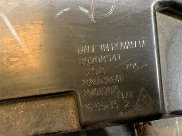 266003864R RENAULT Luz diurna derecha  en stock Huelva