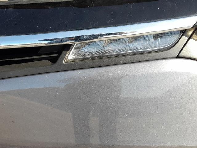 266059367R RENAULT Luz diurna izquierda  disponible Ourense