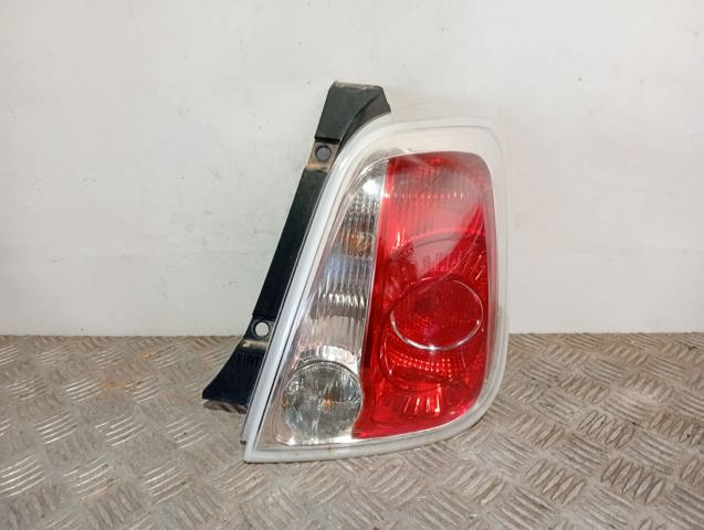 FIAT 27043201 Piloto trasero derecho  comprar en Murcia
