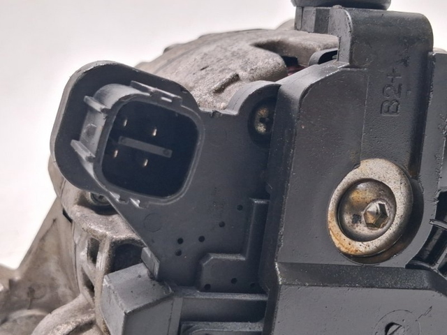 270600N011 TOYOTA Alternador  en stock Córdoba