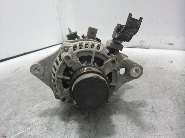 Generador para Toyota Corolla (E21)