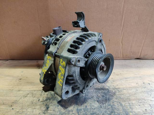 Alternador 2706020180 Toyota/Lexus