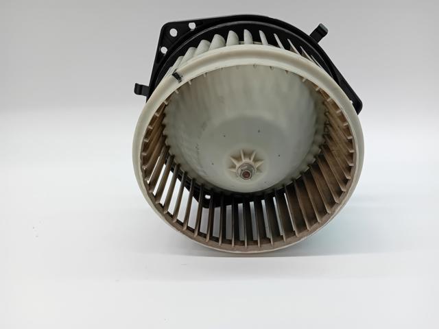 Motor eléctrico, ventilador habitáculo 272100001R Renault (RVI)