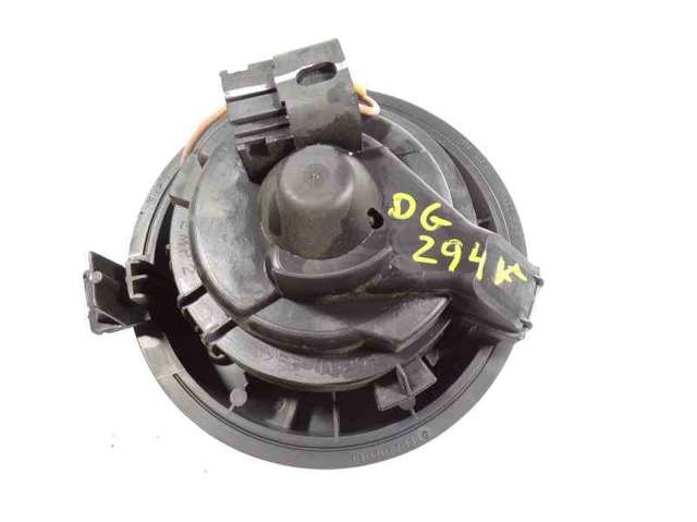 RENAULT 272101170R Motor del ventilador del calefactor  disponible Valladolid