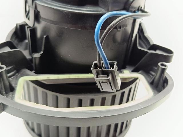 RENAULT 272103243R Motor del ventilador del calefactor  disponible Valladolid