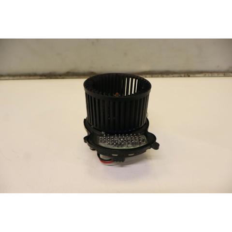 RENAULT 272109102R Motor del ventilador del calefactor  disponible Valladolid