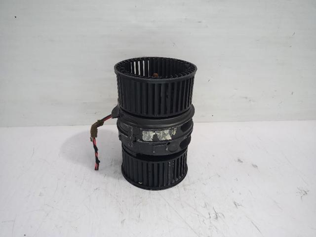 272109961R RENAULT Motor del ventilador del calefactor  disponible Vigo