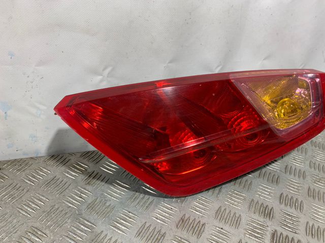 27460202 FIAT Piloto trasero derecho comprar Bilbao