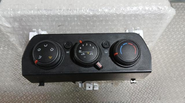 Elemento de control aire acondicionado Dacia Sandero III ()